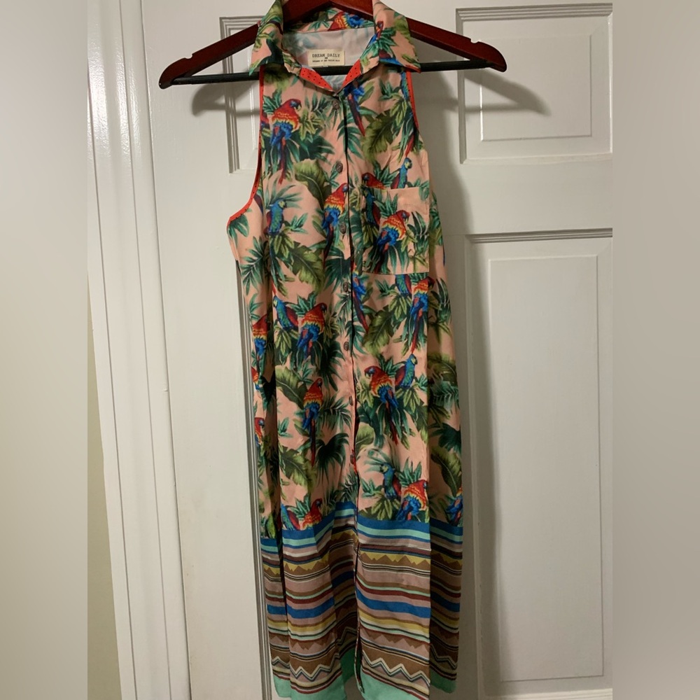 Anthropologie x dream daily sleeveless dress parrot fun button up medium